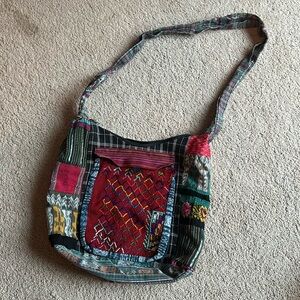 HOBO Hippy patch sling bag